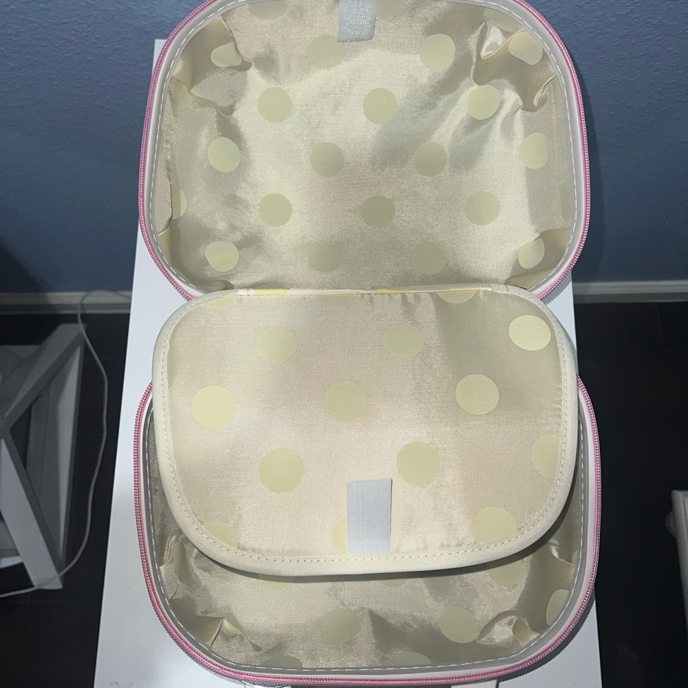 Hello Kitty carry-on - Picture 6 of 6